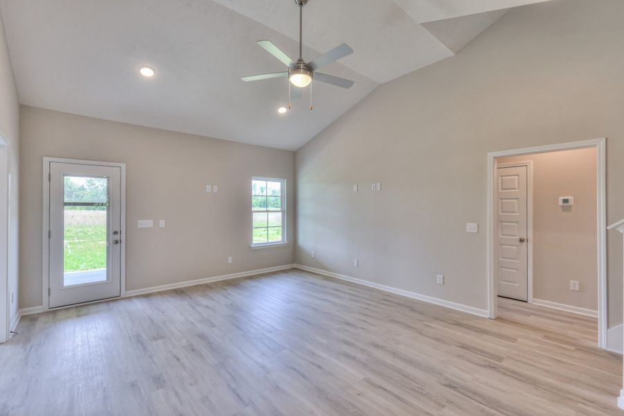 Spacious, unfurnished interior of a new home in Legacy Preserve, Tullahoma (Image 14). Spacious, unfurnished interior of a new home in Legacy Preserve, Tullahoma (Image 14).
