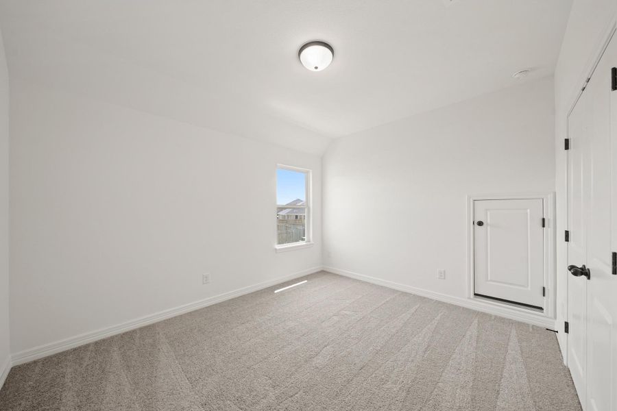 Note: Sample product photo. Actual exterior and interior selections may vary by homesite. Photo may be virtually staged