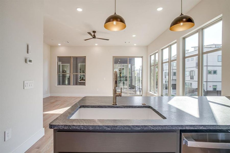 Enjoy 10-foot ceilings that make every space feel open, airy, and bright. Enjoy 10-foot ceilings that make every space feel open, airy, and bright.