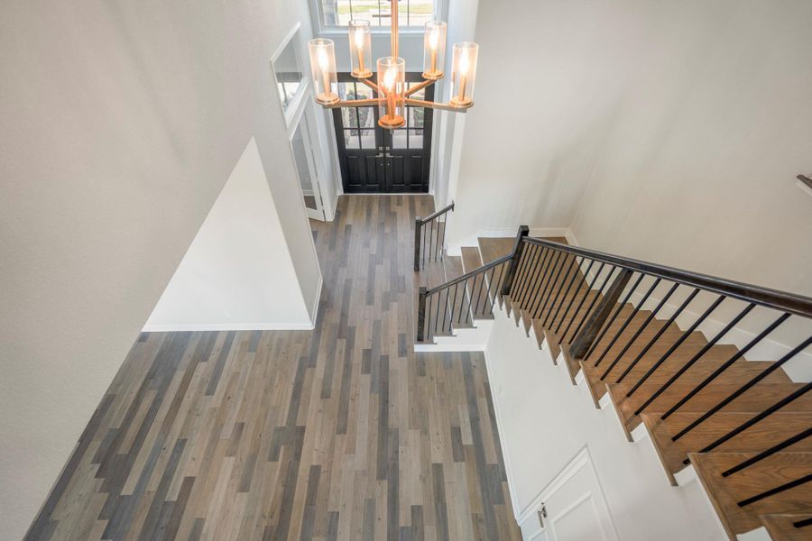 Spacious, unfurnished interior of a new home in Sienna 70′ Lots, Missouri City (Image 43).