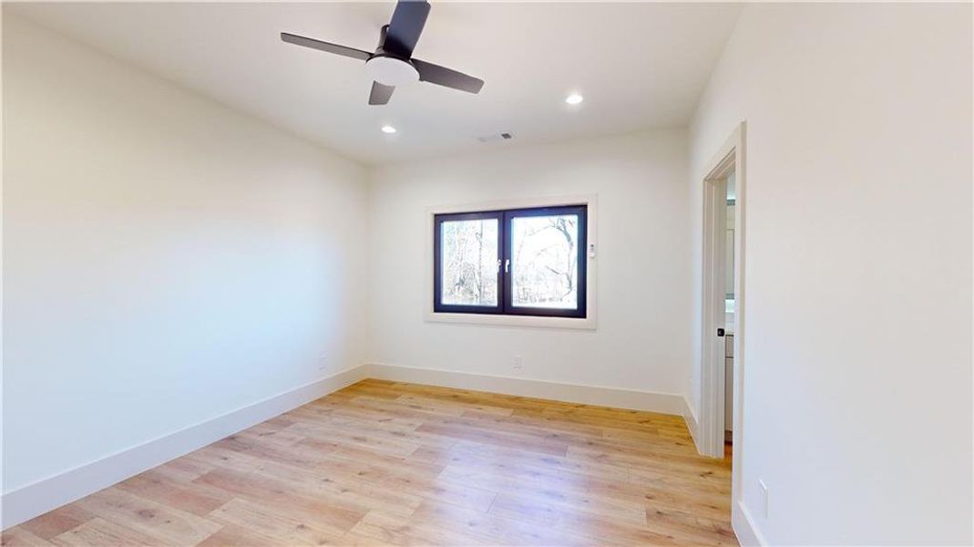 Spacious, unfurnished interior of a new home in , Commerce (Image 47).