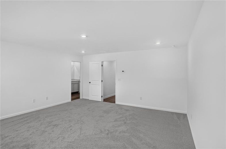 Spacious, unfurnished interior of a new home in Towns at Ivy Creek, Buford (Image 13).