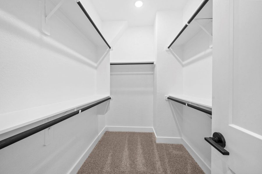 Spacious, unfurnished interior of a new home in , Katy (Image 29).