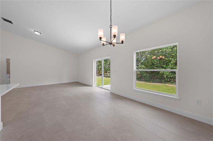 Spacious, unfurnished interior of a new home in , Yeehaw Junction (Image 31).