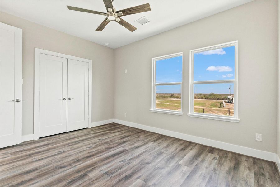 Spacious, unfurnished interior of a new home in , Matagorda (Image 26).