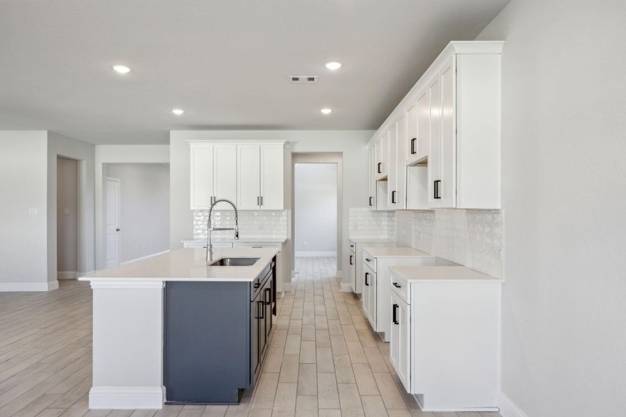 Furnished interior view inside a new home in Saint Tropez, Huffman (Image 8).