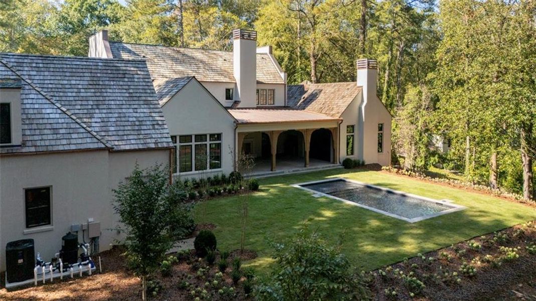 Exterior details and patio area of a home in , Atlanta (Image 4).
