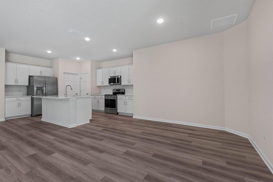 26-web-or-mls-46 Poplar-26 26-web-or-mls-46 Poplar-26