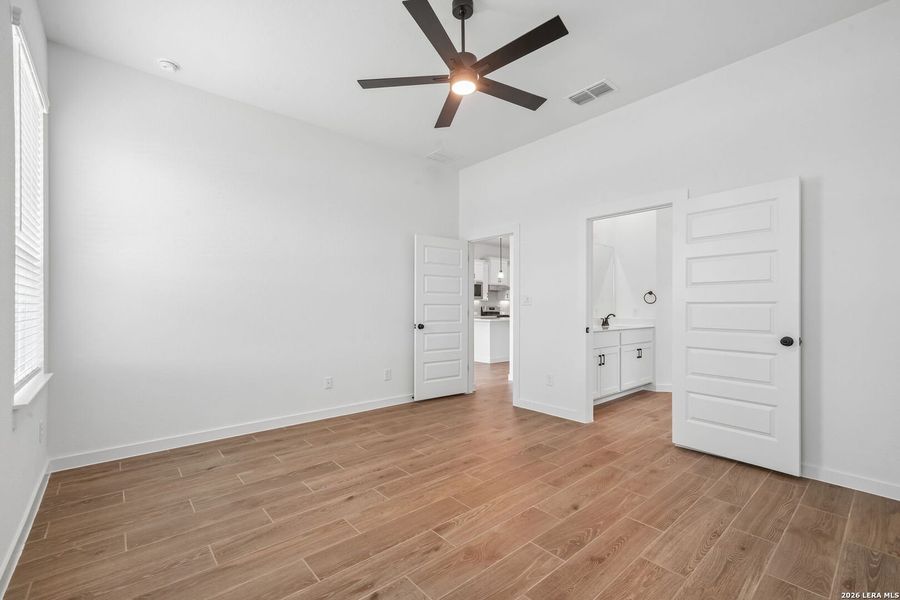 Spacious, unfurnished interior of a new home in Legacy at Lake Dunlap, New Braunfels (Image 13). Spacious, unfurnished interior of a new home in Legacy at Lake Dunlap, New Braunfels (Image 13).