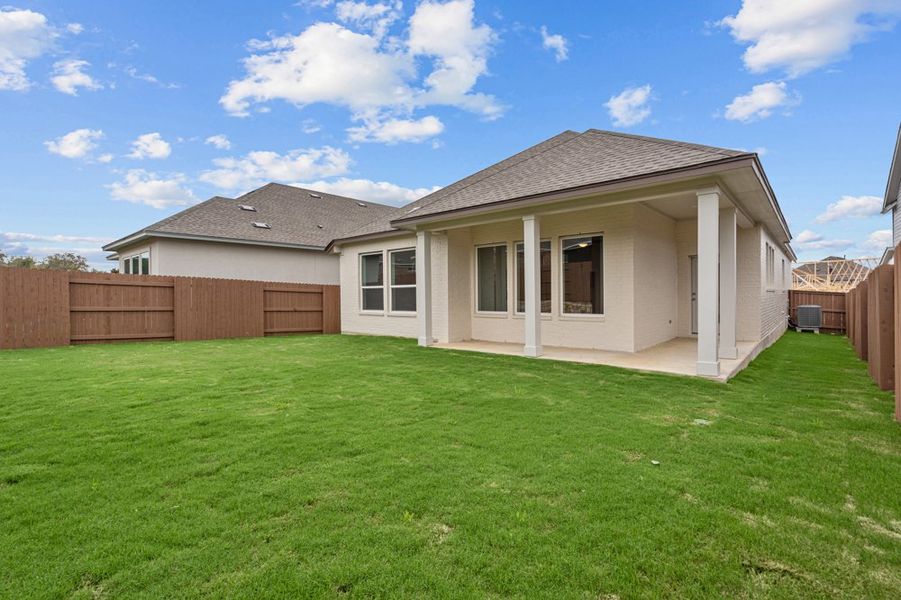 Representative exterior details of a home built from the The Gladesdale by David Weekley Homes in South Brook, Leander (Image 3).