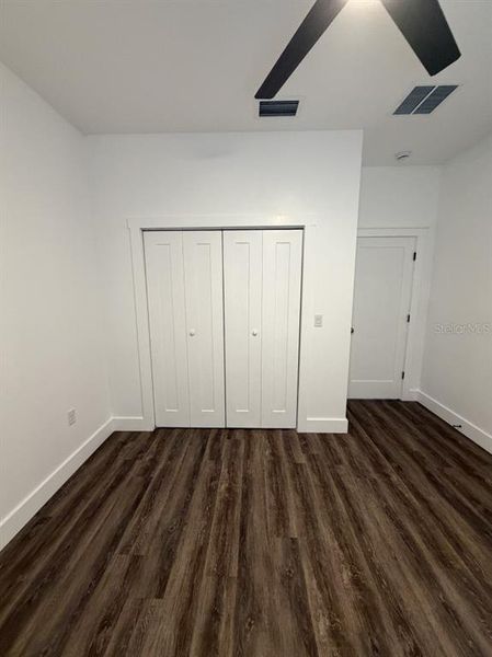 Spacious, unfurnished interior of a new home in , Okeechobee (Image 16).
