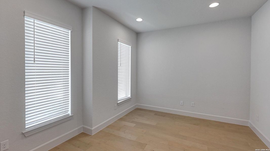 Spacious, unfurnished interior of a new home in The Dominion, San Antonio (Image 21).
