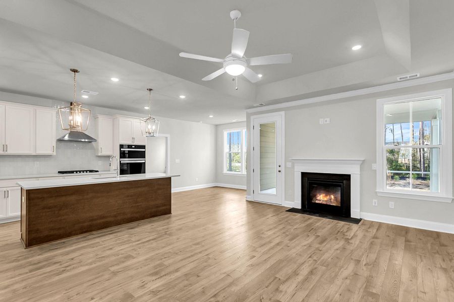 Spacious, unfurnished interior of a new home in Tidewater at Lakes of Cane Bay, Summerville (Image 31).