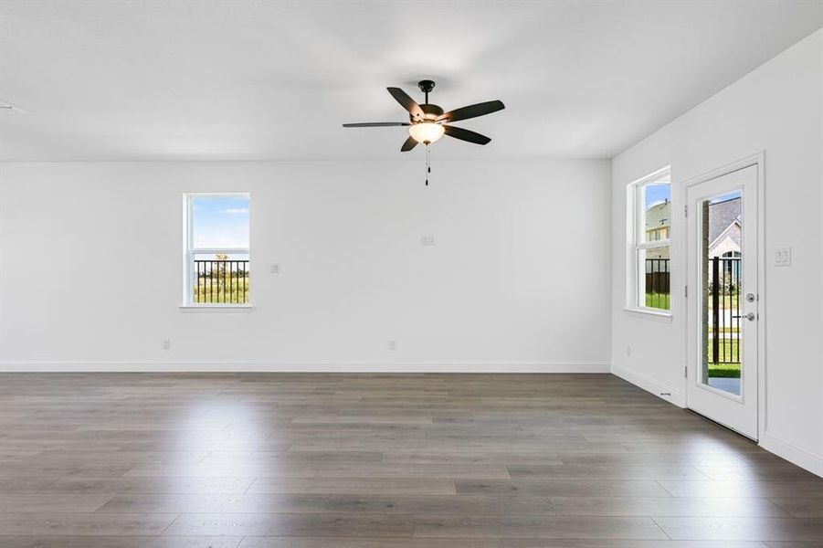 100 North Sky Drive ~ Ready Now 100 North Sky Drive ~ Ready Now