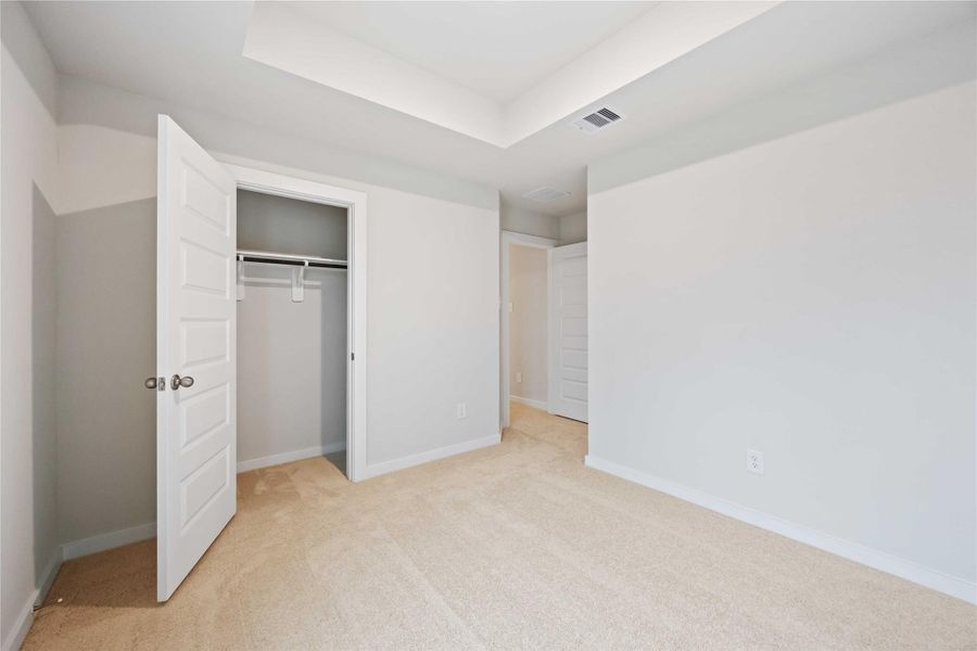Spacious, unfurnished interior of a new home in Granger Pines, Conroe (Image 13). Spacious, unfurnished interior of a new home in Granger Pines, Conroe (Image 13).