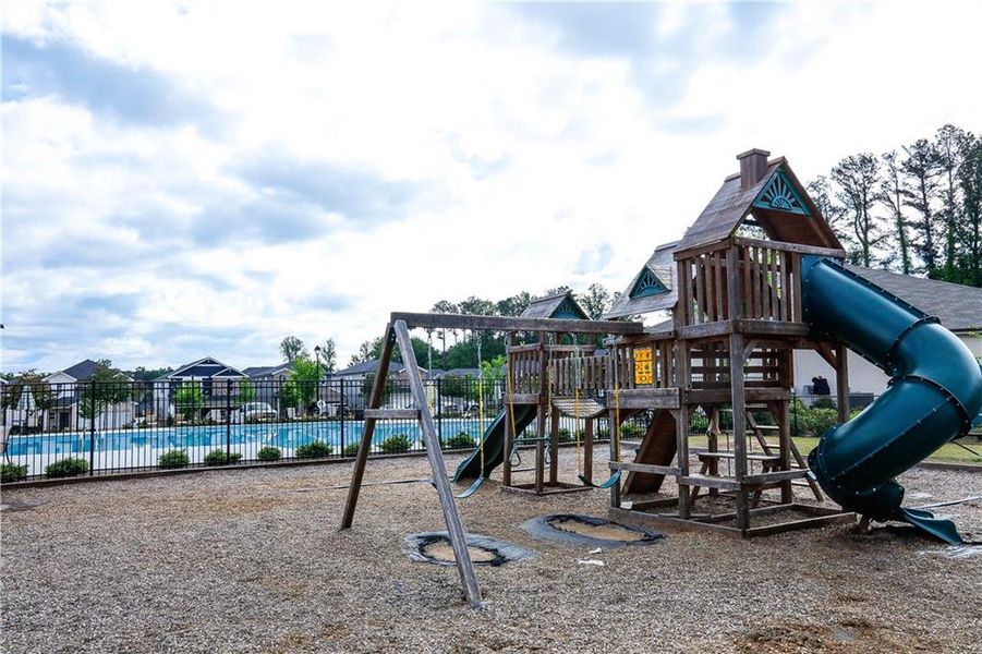 Community amenities in , Lawrenceville (Image 44).