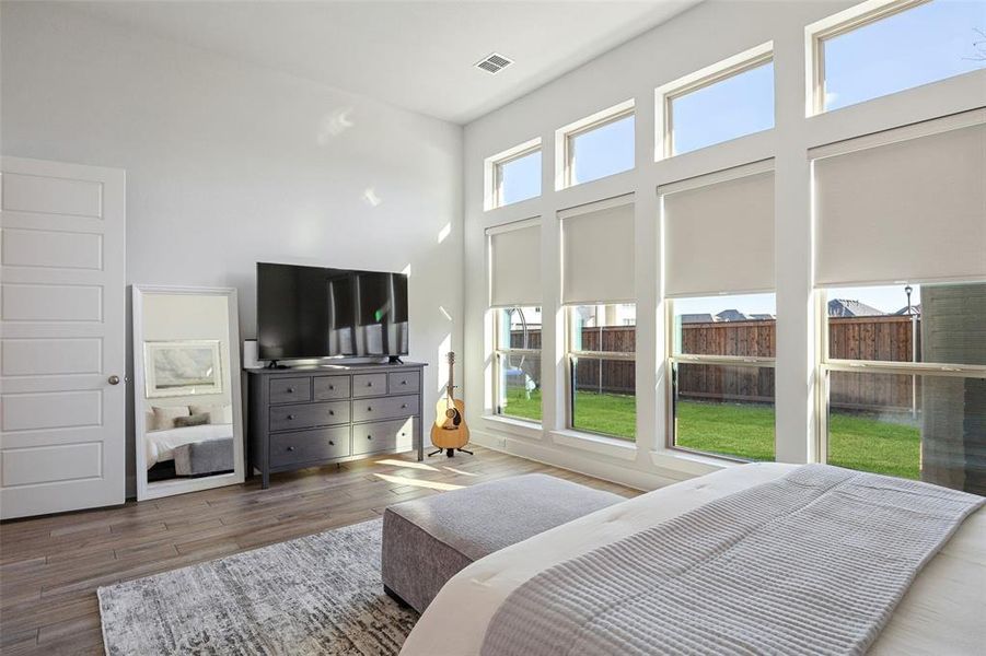 Furnished interior view inside a new home in , McKinney (Image 19). Furnished interior view inside a new home in , McKinney (Image 19).