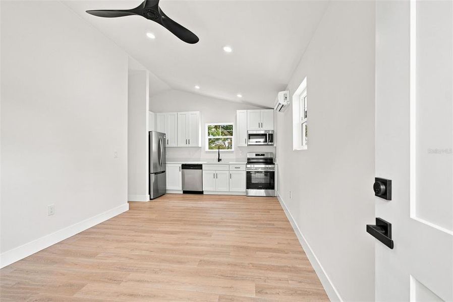 Spacious, unfurnished interior of a new home in , St. Petersburg (Image 30). Spacious, unfurnished interior of a new home in , St. Petersburg (Image 30).
