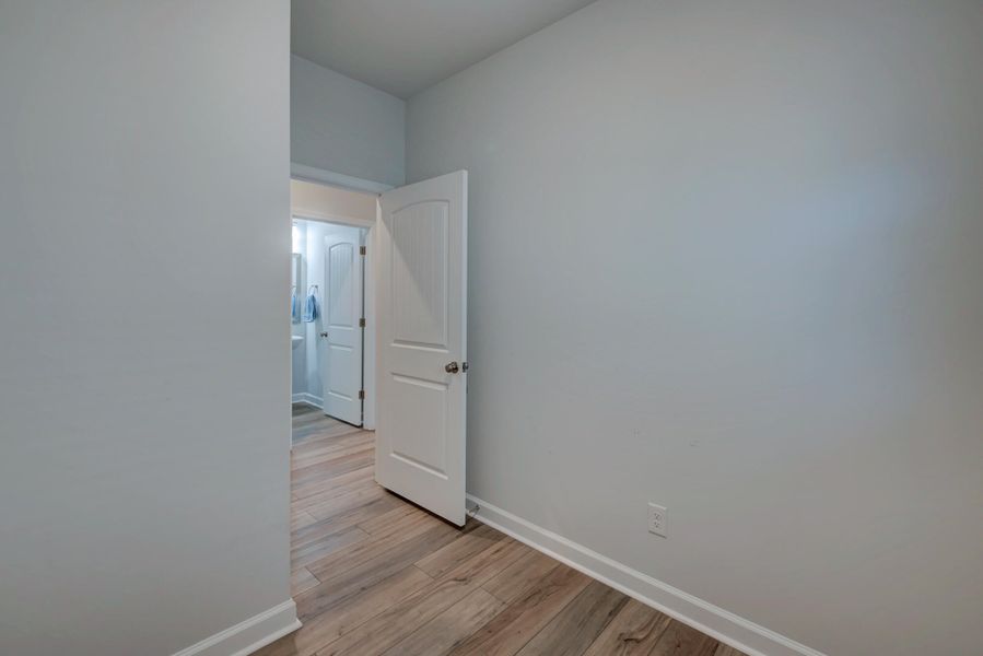 Spacious, unfurnished interior of a new home in Six Oaks, Summerville (Image 51). Spacious, unfurnished interior of a new home in Six Oaks, Summerville (Image 51).
