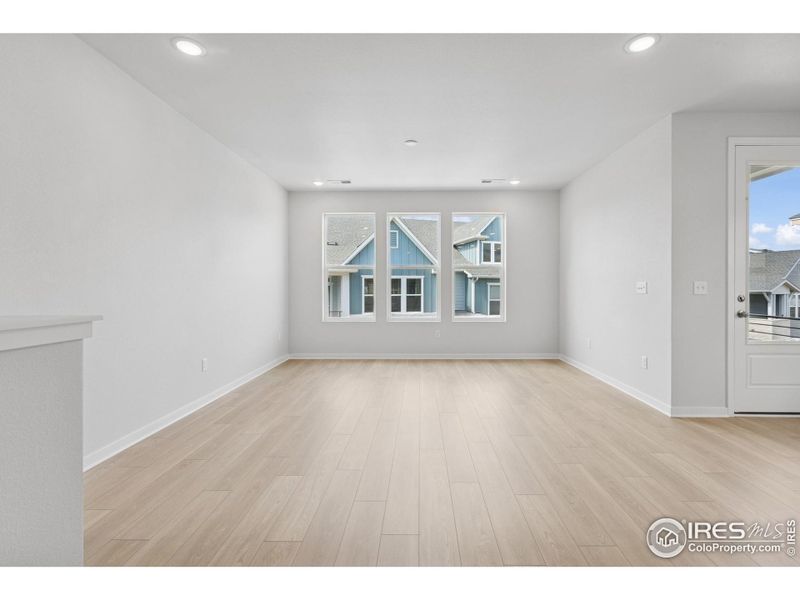 Spacious, unfurnished interior of a new home in , Loveland (Image 26).