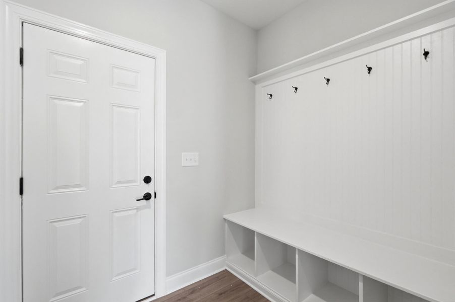 Spacious, unfurnished interior of a new home in Rone Creek, Waxhaw (Image 27).