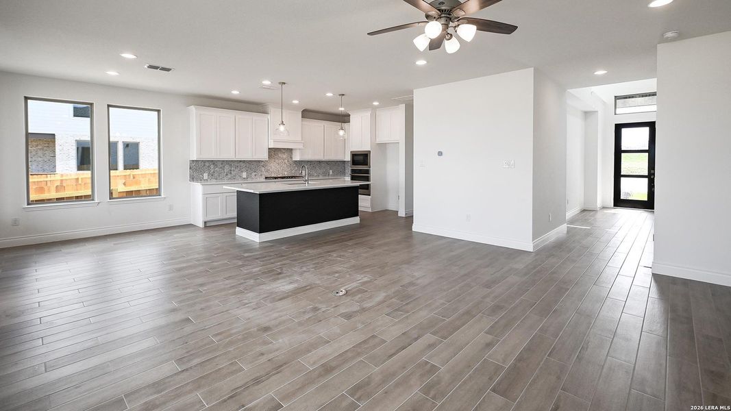 Spacious, unfurnished interior of a new home in Legacy at Lake Dunlap, New Braunfels (Image 22). Spacious, unfurnished interior of a new home in Legacy at Lake Dunlap, New Braunfels (Image 22).