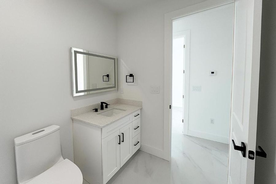 78780068-6D2C-4ED1-8FBE-16AE062AD9C3