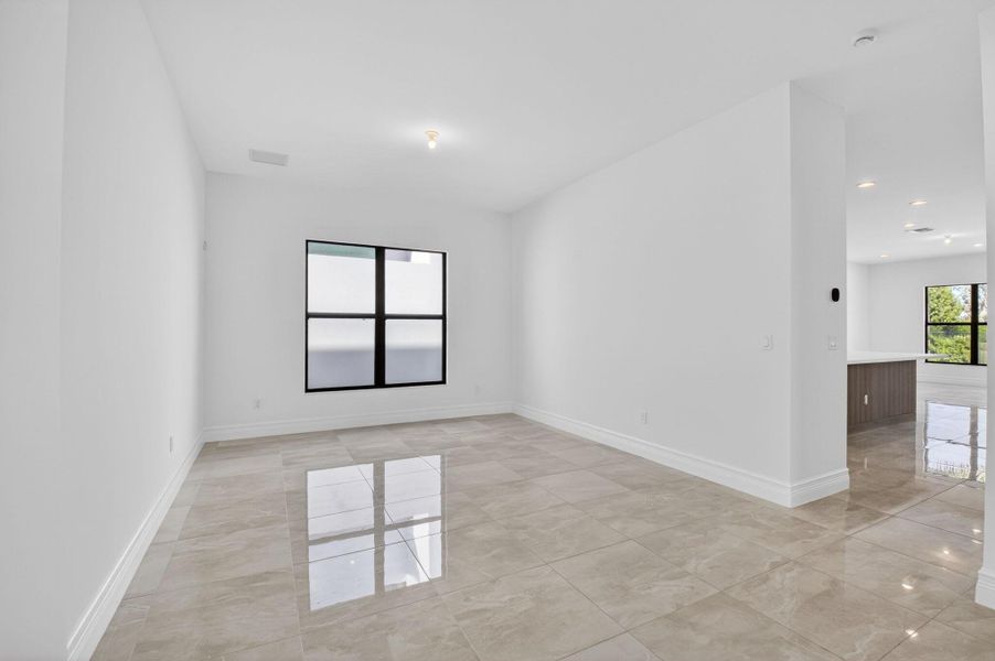 Spacious, unfurnished interior of a new home in , Boca Raton (Image 52).