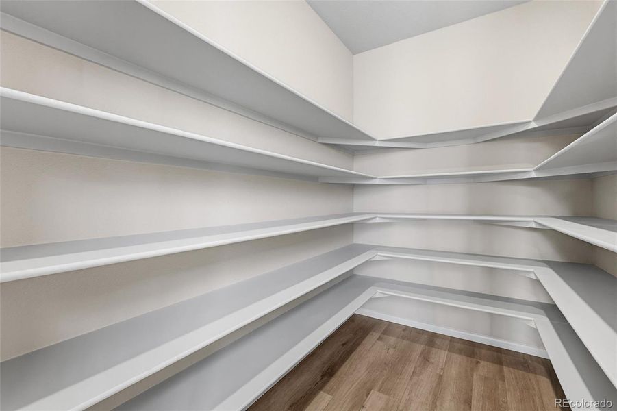 Spacious, unfurnished interior of a new home in Talon Pointe, Thornton (Image 18).