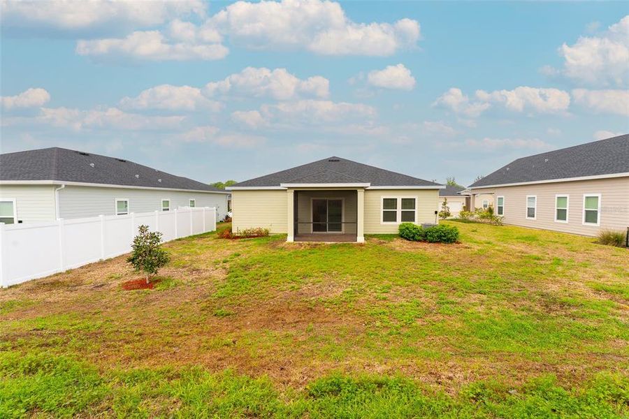 Exterior details and patio area of a home in , Ocala (Image 21).