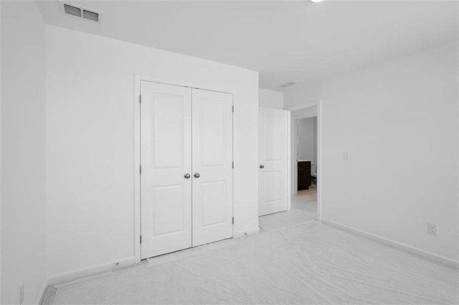 Image 26 of a home in Windance Lake.