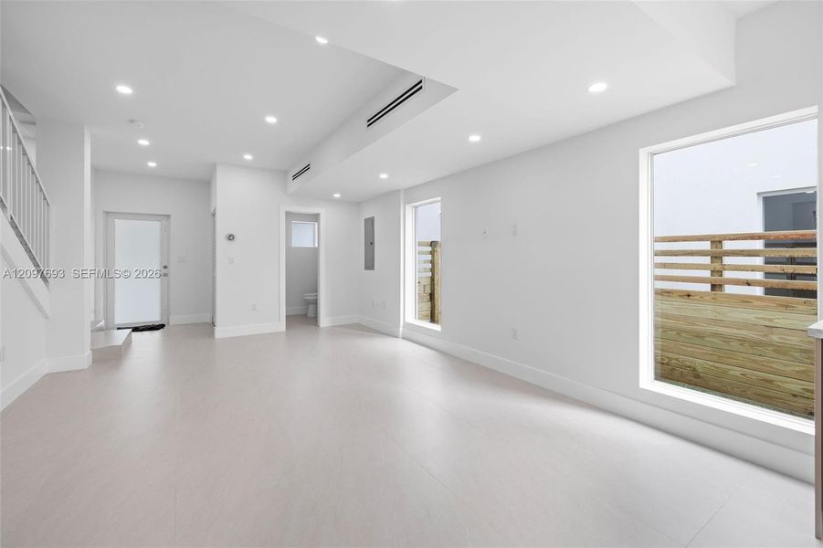 Spacious, unfurnished interior of a new home in , South Miami (Image 20).