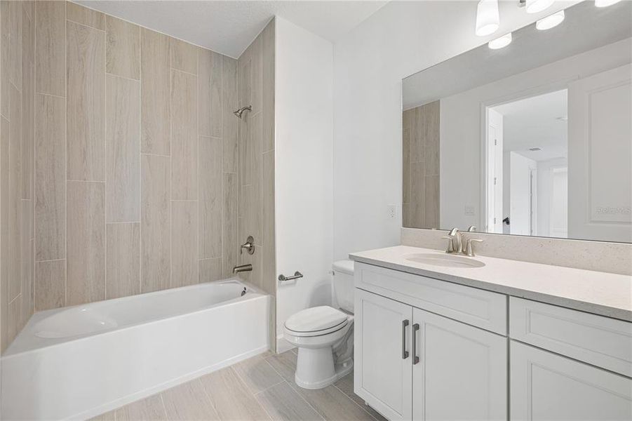 Furnished interior view inside a new home in , Winter Garden (Image 17).