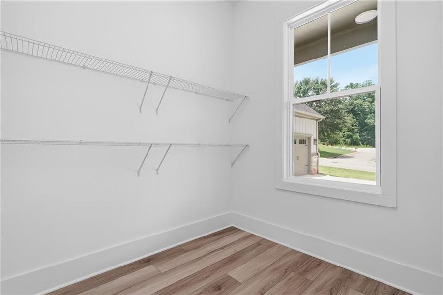 Spacious, unfurnished interior of a new home in , Jefferson (Image 41).