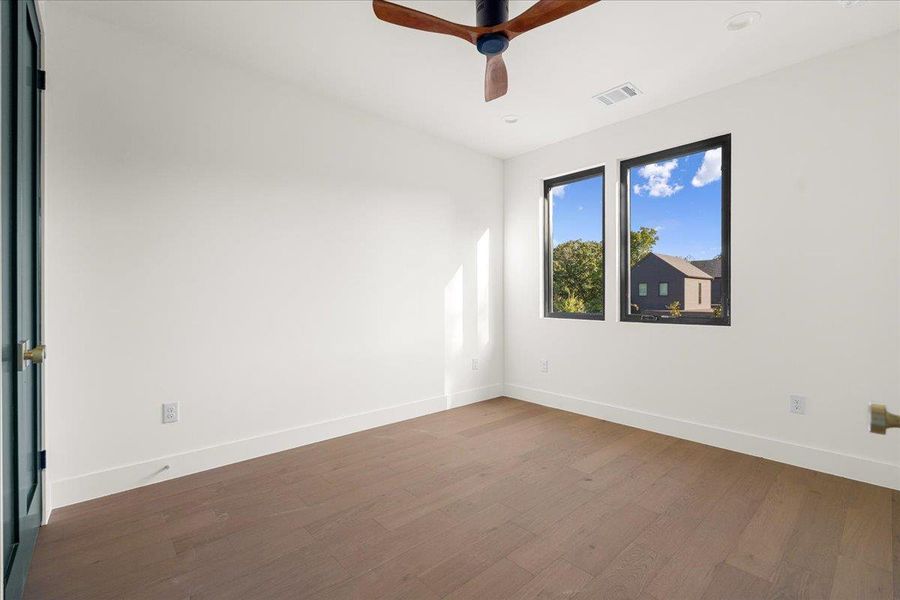 Guest bedroom 1 Guest bedroom 1