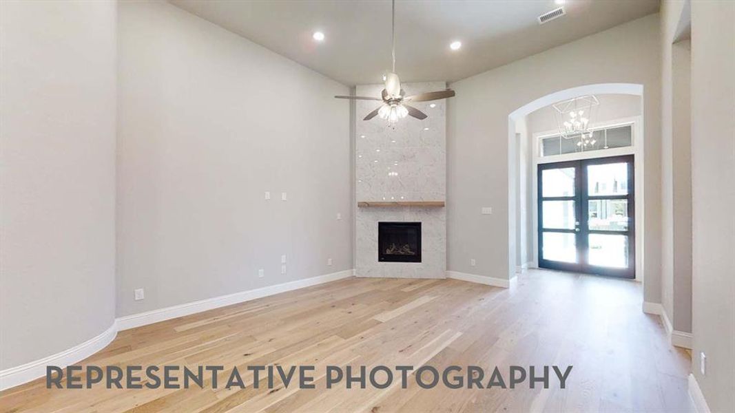 Spacious, unfurnished interior of a new home in Quail Hollow, Rockwall (Image 16). Spacious, unfurnished interior of a new home in Quail Hollow, Rockwall (Image 16).