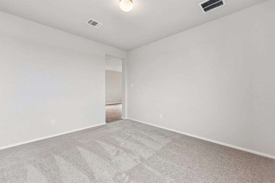 Spacious, unfurnished interior of a new home in Cascade, Liberty Hill (Image 36).