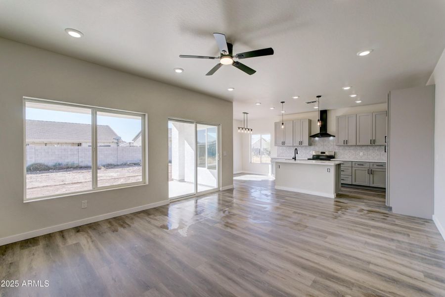 12503 W Cabrillo Dr-16 12503 W Cabrillo Dr-16