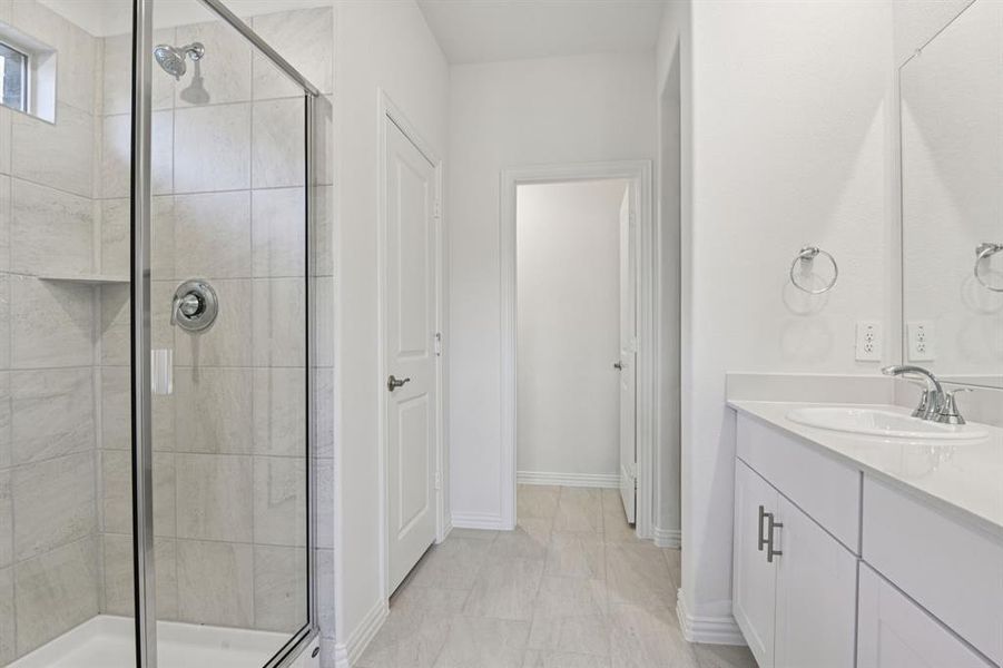 Photo is not of the actual home, but is an inspirational photo of builder’s model home and may depict options, furnishings, and/or decorator features that are not included.