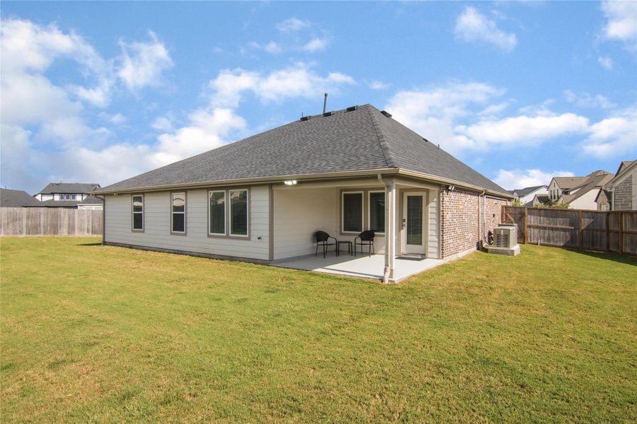 Plenty of Room For Kids or Pets