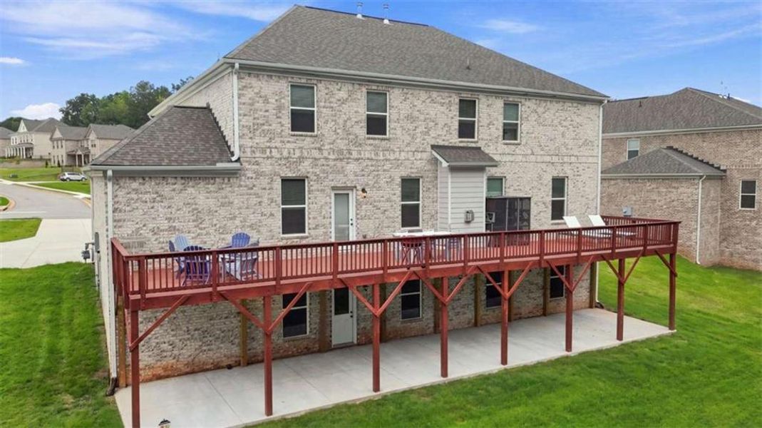 Exterior details and patio area of a home in Trinity Park, McDonough (Image 4).