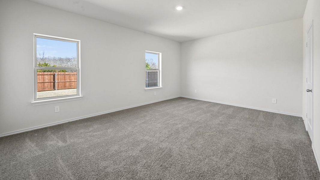 Representative unfurnished interior of a home built from the Ozark by D.R. Horton in Bel Air Village, Sherman (Image 13).