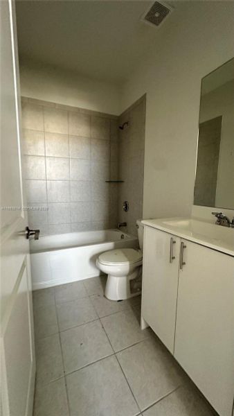 Furnished interior view inside a new home in , Homestead (Image 3).