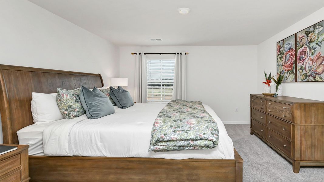 Furnished interior view inside a new home in Grand Oaks, Columbia (Image 31).
