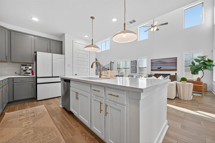 Furnished interior view inside a new home in Elyson - 40', Katy (Image 26). Furnished interior view inside a new home in Elyson - 40', Katy (Image 26).