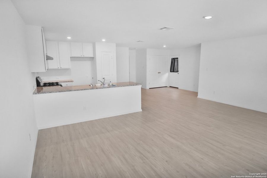 Image 22 of a home in Southton Meadows: Stonehill Collection.