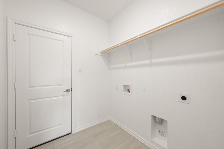 Spacious, unfurnished interior of a new home in Meadow Park at The Meadows, Ponder (Image 27). Spacious, unfurnished interior of a new home in Meadow Park at The Meadows, Ponder (Image 27).