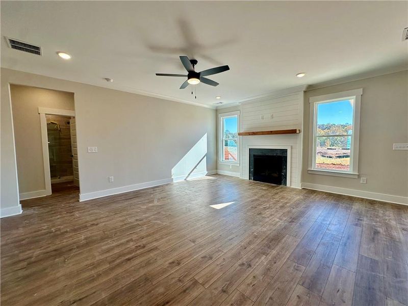 Spacious, unfurnished interior of a new home in Twin Lakes, Hoschton (Image 25).