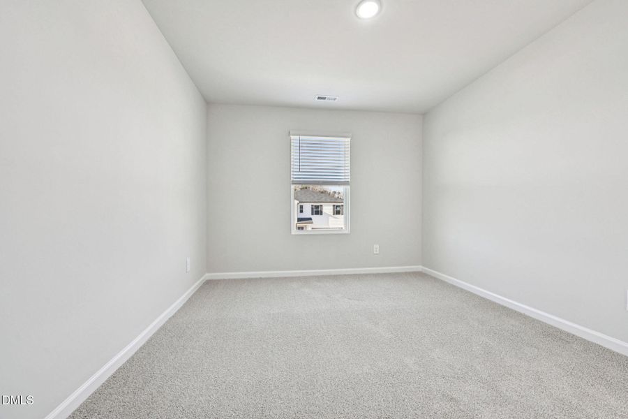 35-web-or-mls-Raleigh - Oak Manor - 537