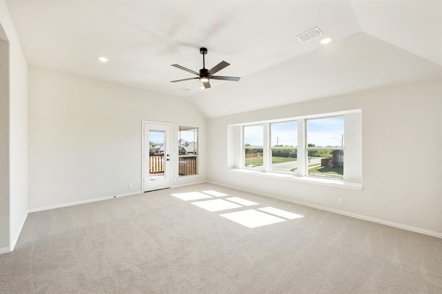 Spacious, unfurnished interior of a new home in Hulen Trails Classic 50, Fort Worth (Image 21). Spacious, unfurnished interior of a new home in Hulen Trails Classic 50, Fort Worth (Image 21).